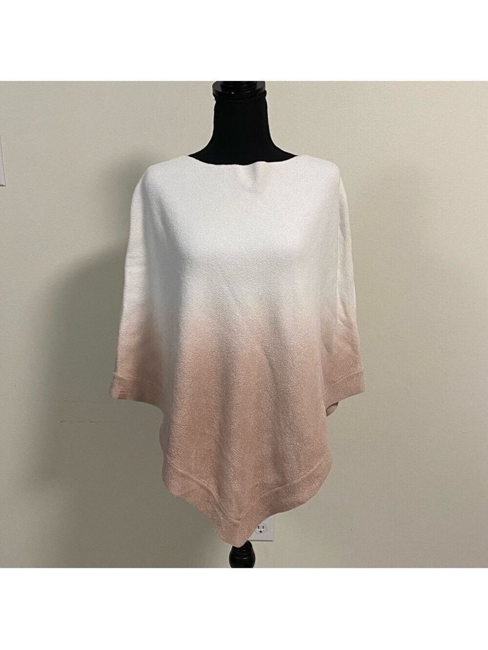 Barefoot Dreams Poncho OS Rose Mist Ocean Beach Poncho Ombre